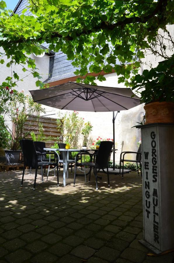 Altes Winzerhaus - Ferienhaus Burgen  Ngoại thất bức ảnh